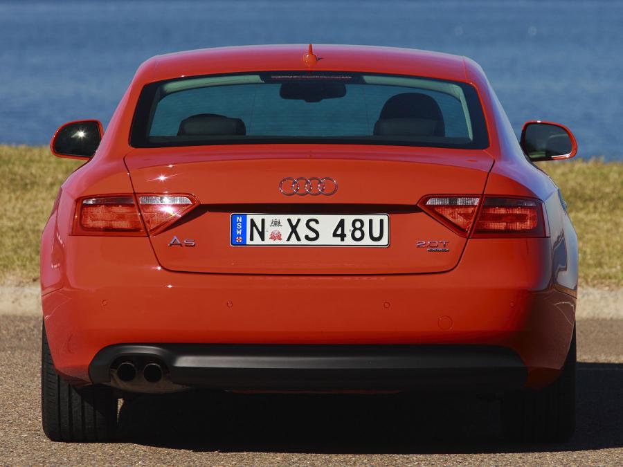  Audi A5 Coupe 2.0T Quattro 2008 года  (AU) (фото 9 из 22)